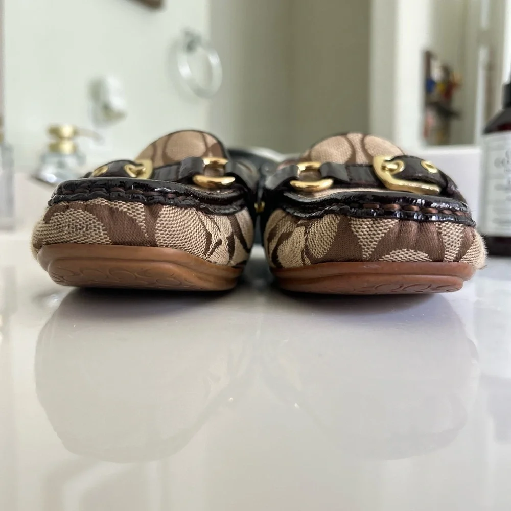 Classic Coach Signature Jacquard Loafers with Leather Trim – Size 8 - Picture 9 of 14